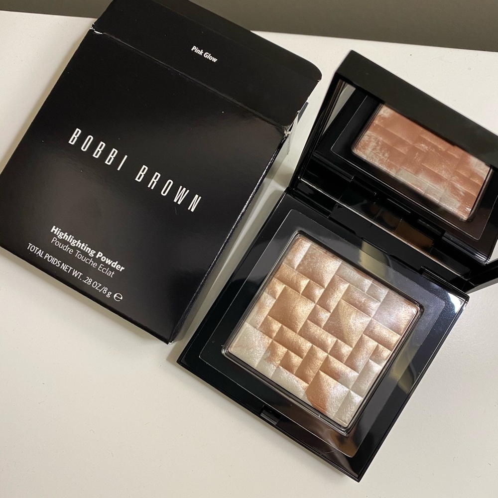 BOBBI BROWN Highlighting Powder NEW